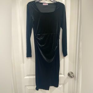 New with tag, classy velvet dress !